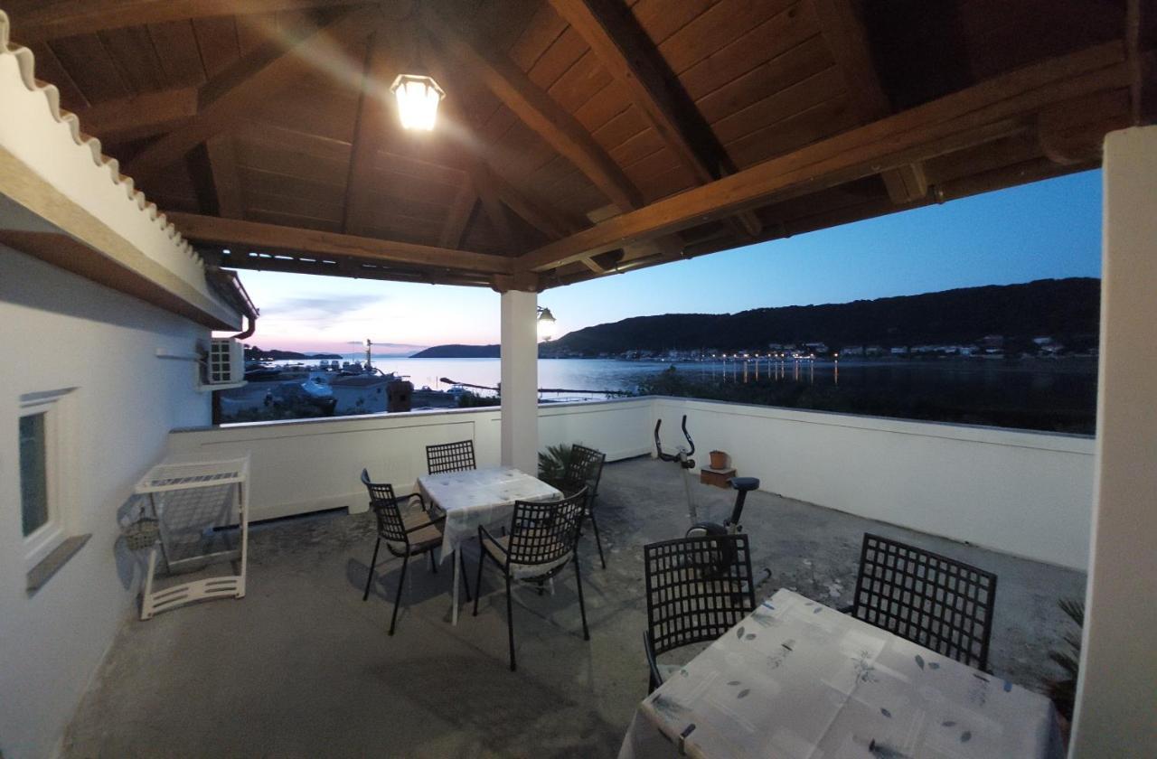 Gvacic House Apartment Supetarska Draga Exterior photo