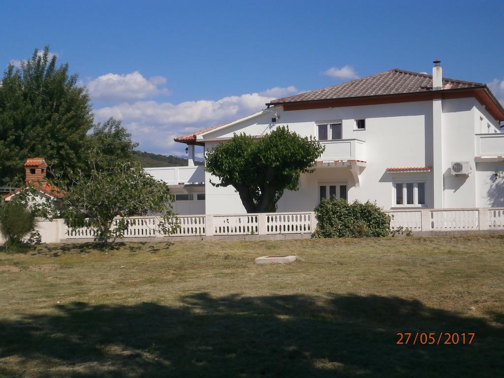 Gvacic House Apartment Supetarska Draga Exterior photo